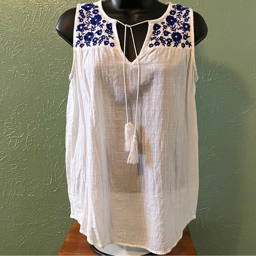 GAP White Blouse with Blue Flower Embroidery